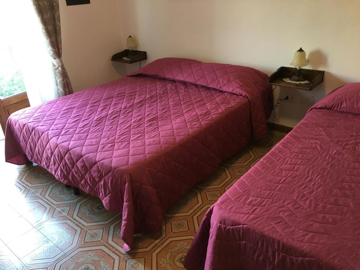 Al Chiaro Di Luna Taormina Eksteriør billede
